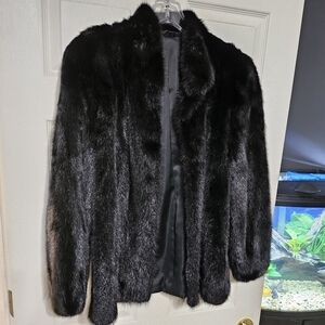 Feaux fur coat